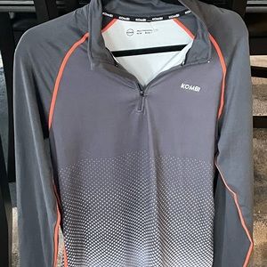 Kombi athletic long sleeve shirt medium like new